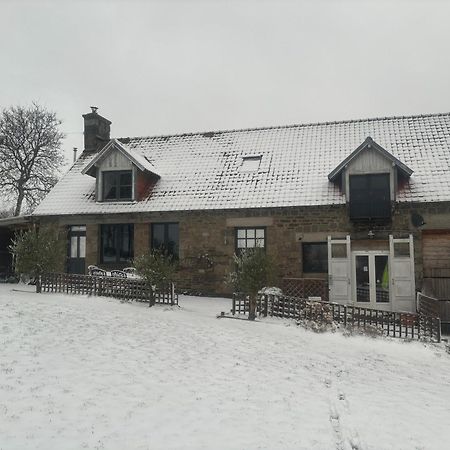 Ferme De Noyes Bed & Breakfast Sourdeval Exterior photo